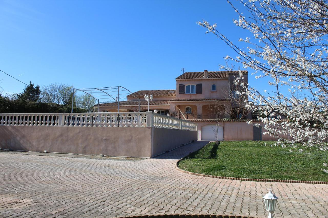 La Villa Des Ames Liees 드라기냥 외부 사진