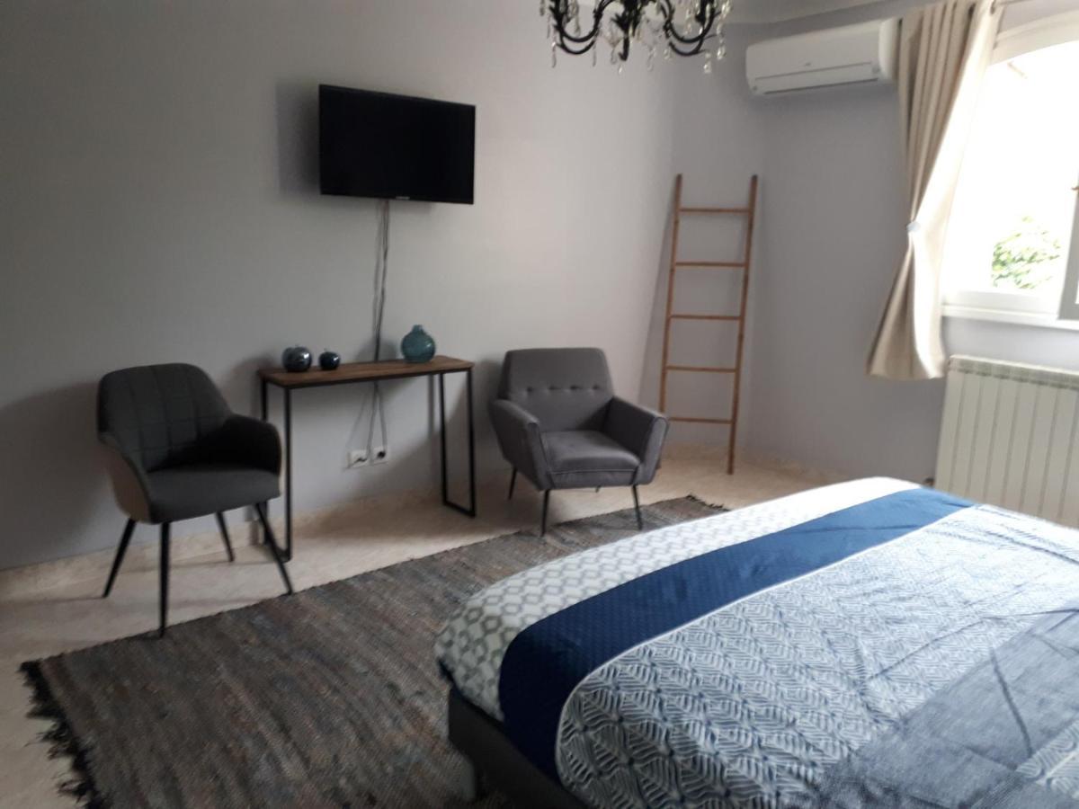 La Villa Des Ames Liees 드라기냥 외부 사진